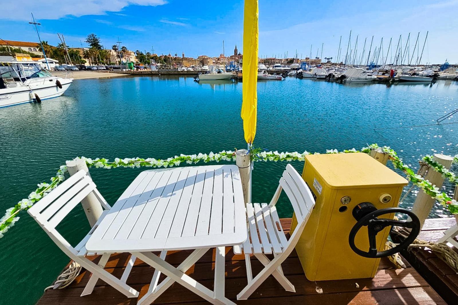 Hotel Filipp'S House Boat Alghero Exterior foto
