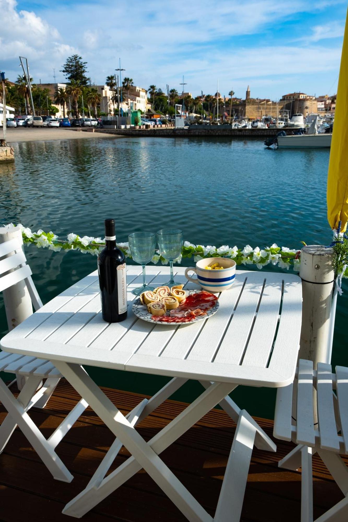 Hotel Filipp'S House Boat Alghero Exterior foto